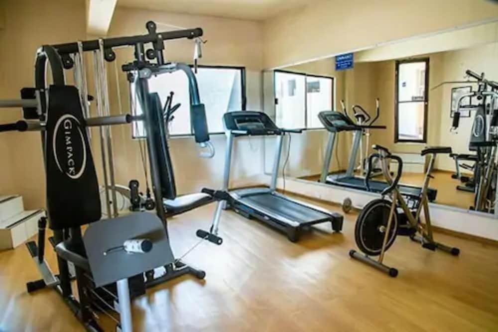 American Inn Hotel & Suites Parral エクステリア 写真